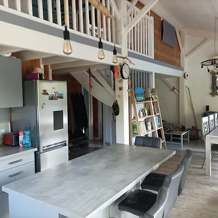 Сasa de vacaciones Belle Maison En Bois Mios